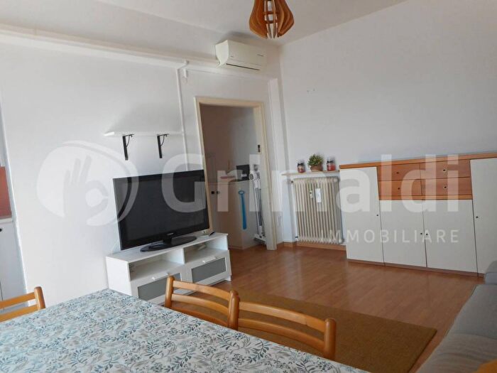 Appartamento trilocale in affitto in Santissima Trinità, Padova