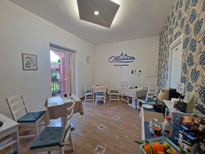 Casa con 7 locali in vendita in Ottaviano