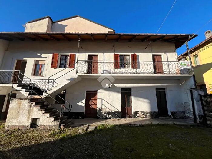 Casa con 5 locali in vendita in Via Adolfo Ghella, Colleretto Castelnuovo