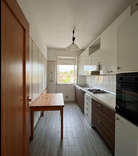 Appartamento trilocale in vendita in Via Piave, Leffe