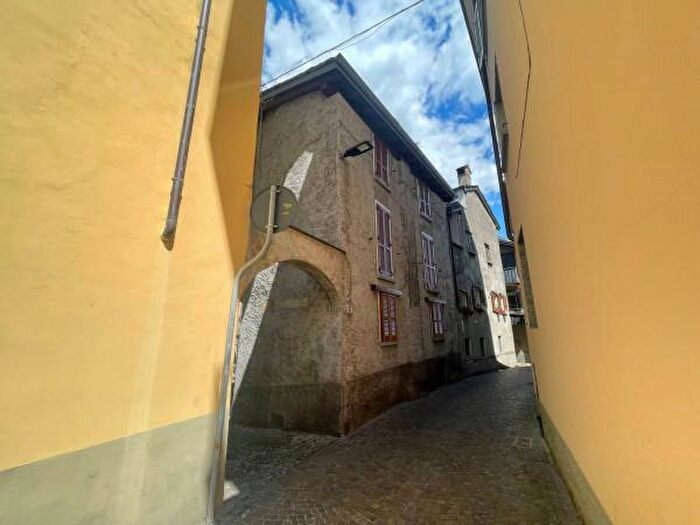 Case in Vendita e in Affitto - 2