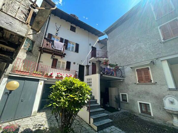 Appartamento quadrilocale in vendita in Via Faedo, Morbegno