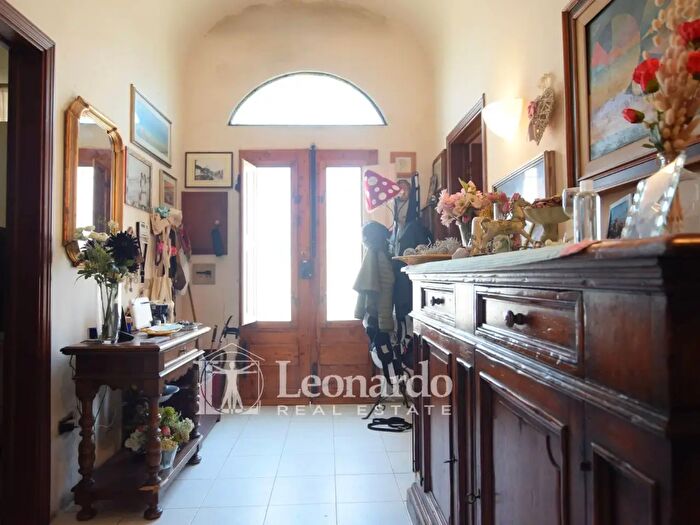 Casa con 5 locali in vendita in Via di Montramito, Viareggio