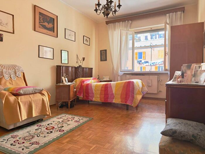 Appartamento quadrilocale in affitto in Via Bobbio, Staglieno, Genova