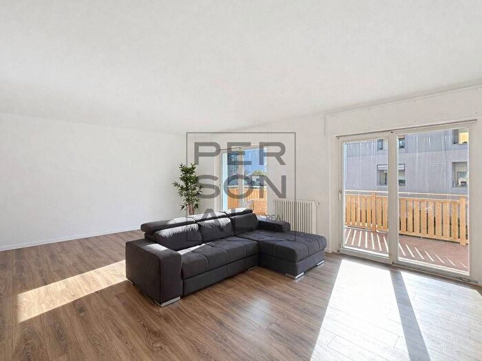 Appartamento con 6 locali in affitto in Mattarello, Trento