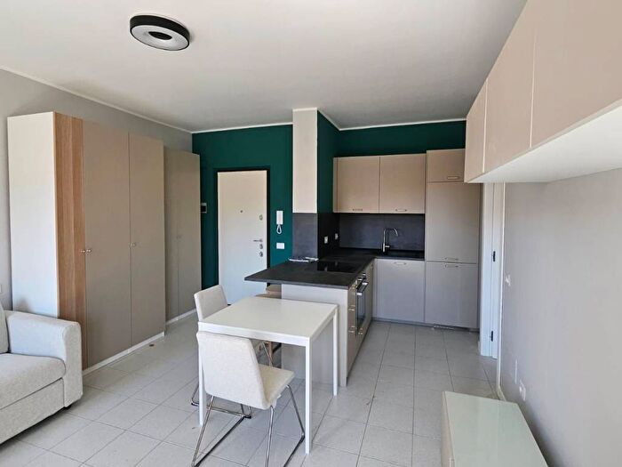 Appartamento monolocale in affitto in Via Buccari, Centro, Parabiago