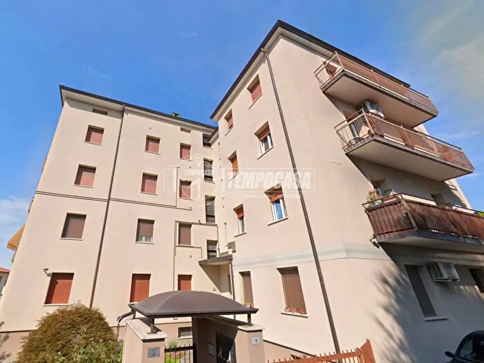 Appartamento trilocale in vendita in Rovato