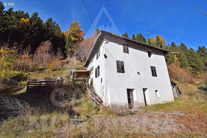 Casa quadrilocale in vendita in Bedollo