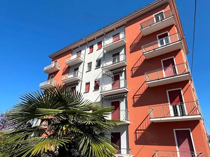 Appartamento trilocale in vendita in Via Felice Trossi, Vigliano Biellese