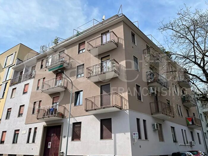 Appartamento monolocale in vendita in Via Stefanardo da Vimercate, Milano