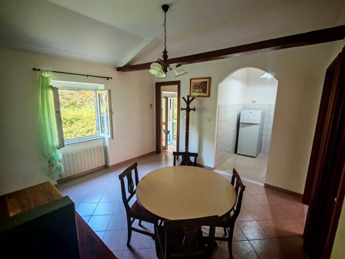 Appartamento trilocale in affitto in Via delle Fabbriche, Vesima Crevari, Genova
