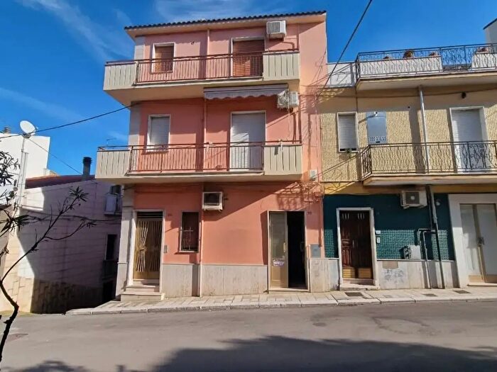 Appartamento con 5 locali in vendita in Via Don Luigi Sturzo, San Nicandro Garganico