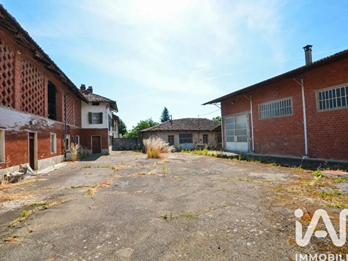 Casa con 9 locali in vendita in Via Stazione San Damiano, Tigliole