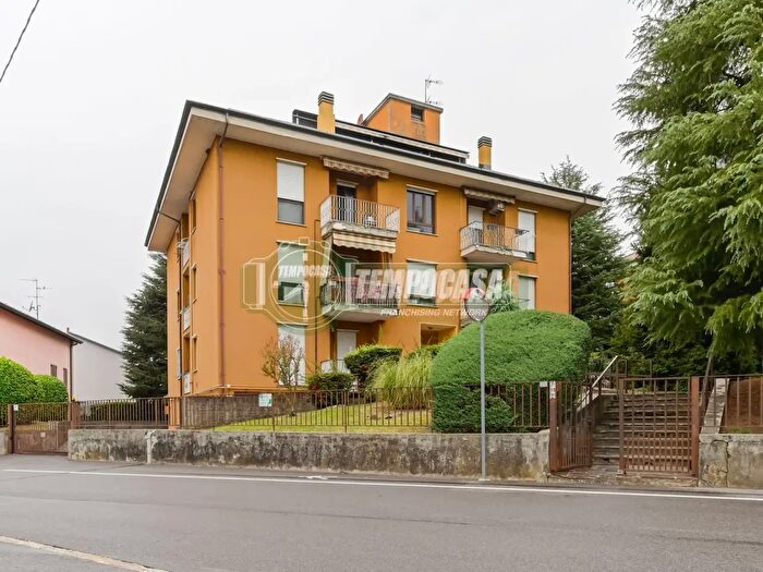 Appartamento trilocale in vendita in Busnago