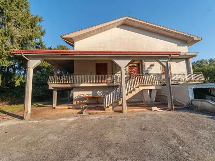 Casa con 6 locali in vendita in Colle Santo Stefano, Valmontone