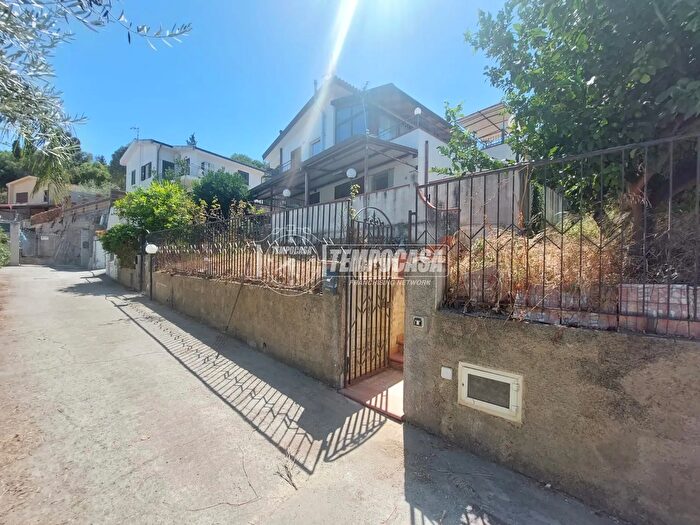 Casa bilocale in vendita in Strada Provinciale, Furnari