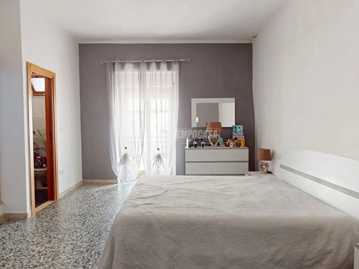 Casa con 5 locali in vendita in Vico De Leonardis, Turi
