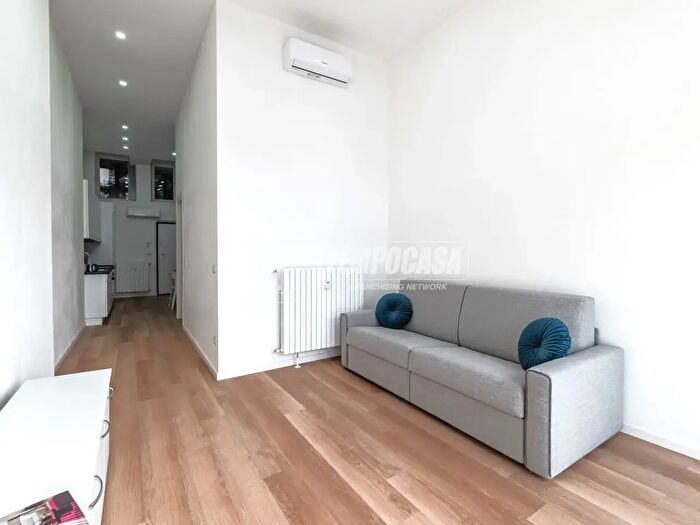 Appartamento bilocale in vendita in Via Palmanova a, Milano