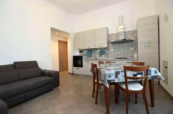 Appartamento trilocale in vendita in Via Gorizia, Genova