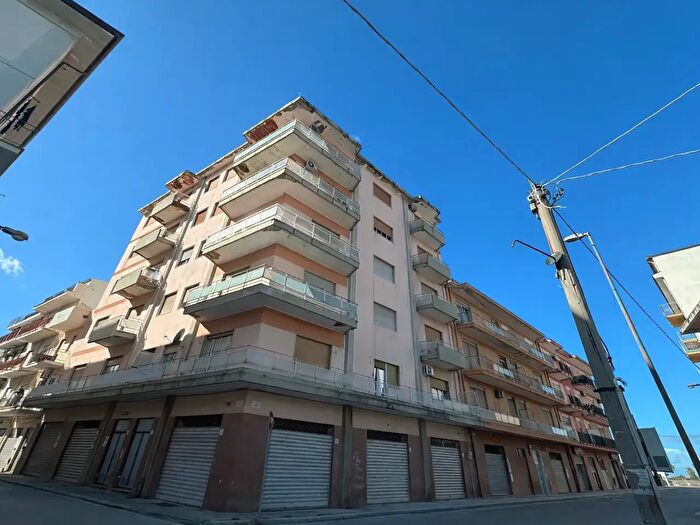 Appartamento con 5 locali in vendita in Via Giovanni Prati, Barcellona Pozzo Di Gotto
