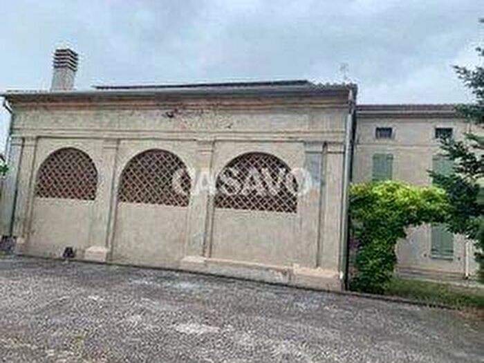 Casa con 7 locali in vendita in Quistello