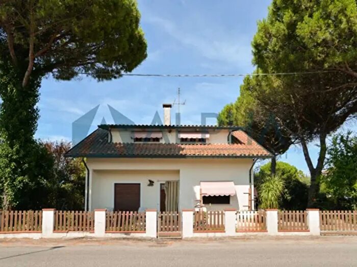 Casa trilocale in vendita in Via Pio La Torre, Cervia
