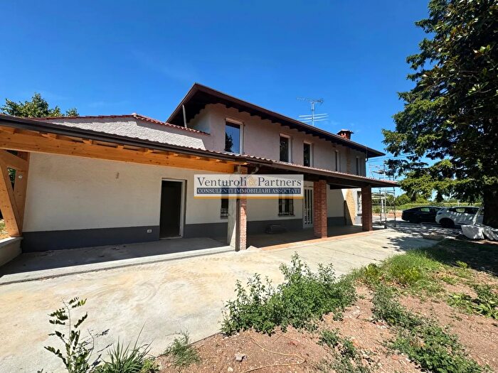 Casa quadrilocale in vendita in Via Bredazzane, Montichiari