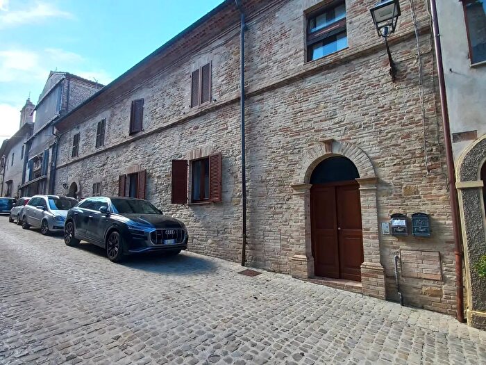 Appartamento con 6 locali in vendita in Via Roma, Santa Vittoria In Matenano