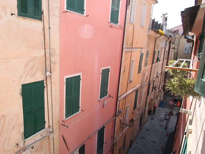 Appartamento bilocale in affitto in Via Giuseppe Rocca, Centro, Loano