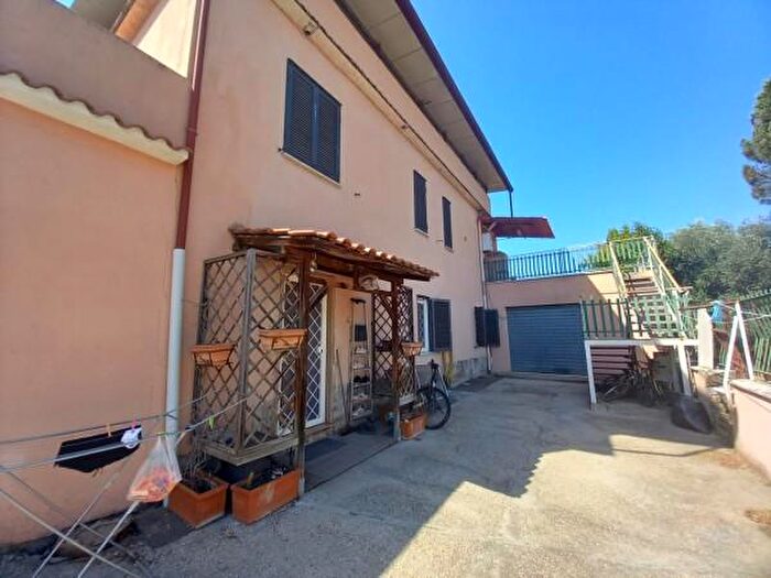 Appartamento quadrilocale in vendita in Via Michele Migliarini, Roma