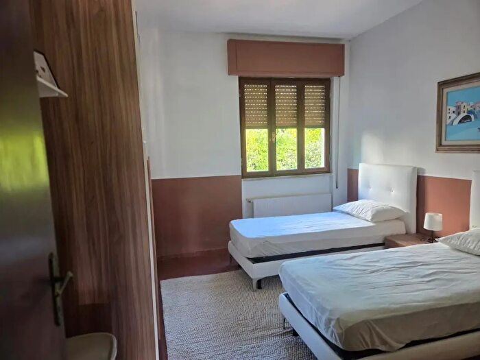 Appartamento con 5 locali in vendita in Carrara