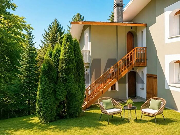 Appartamento con 6 locali in vendita in Via Verdi, Asiago