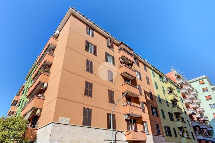 Appartamento bilocale in vendita in Via Manlio Capitolino, Roma