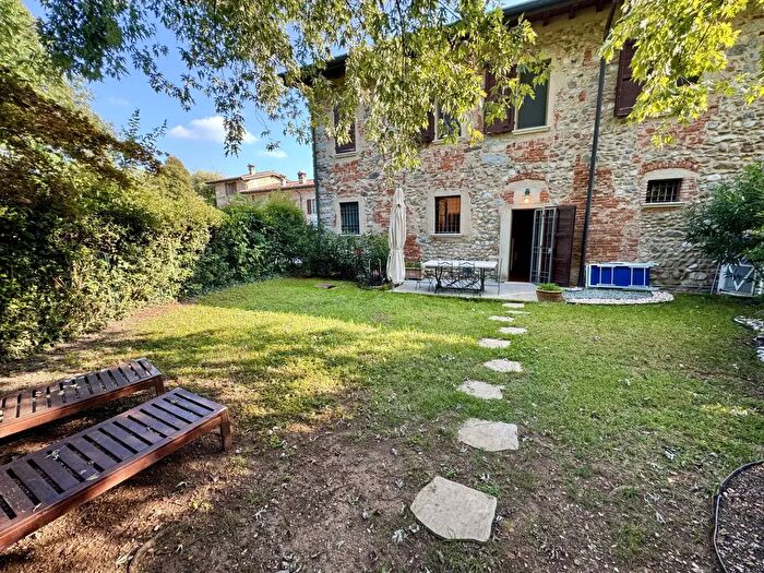 Appartamento trilocale in vendita in Via Bolognina, Bedizzole