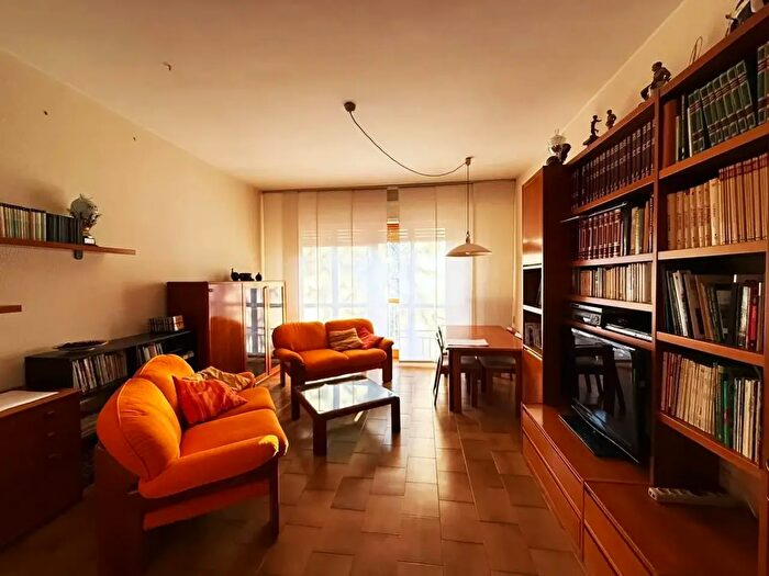Appartamento quadrilocale in vendita in Via Gandolfi, Alessandria
