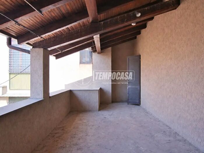 Appartamento trilocale in vendita in Galliate