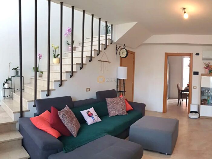 Casa trilocale in vendita in Via Noci, Calvagese Della Riviera
