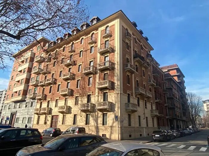 Appartamento trilocale in vendita in Corso Duca degli Abruzzi, Torino