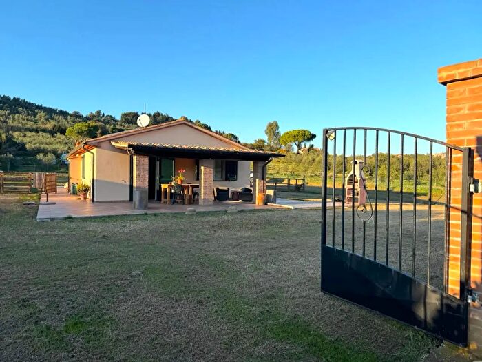 Appartamento con 6 locali in vendita in Bibbona