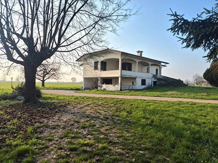 Casa quadrilocale in vendita in Cologna Veneta