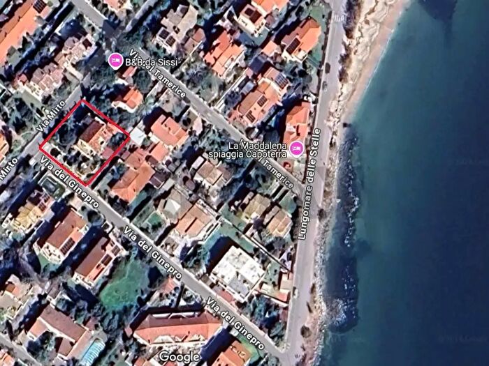 Casa con 10 locali in vendita in Via Ginepro Snc, Capoterra