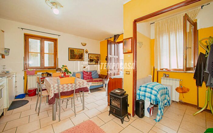 Casa trilocale in vendita in Vicolo Rosario, Sartirana Lomellina