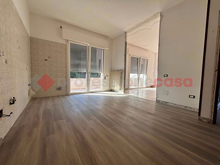 Appartamento con 5 locali in vendita in Via Canova B, Villanova Del Ghebbo