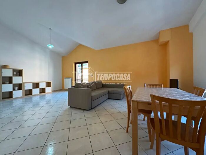 Appartamento trilocale in affitto in Via Acqua delle Noci, Monteforte Irpino