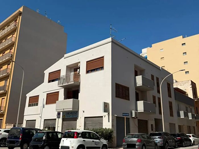 Appartamento bilocale in vendita in Via Serraino Vulpitta, Trapani