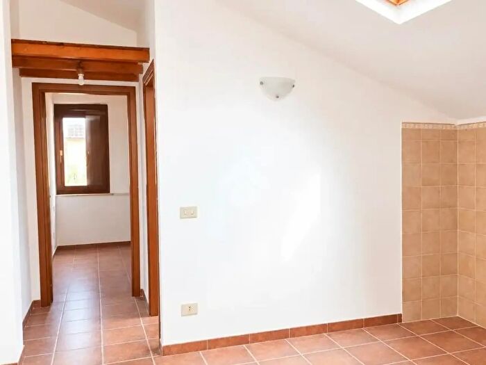 Appartamento bilocale in affitto in Via del Comune, Velletri