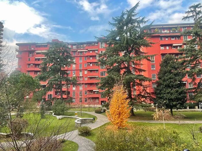 Appartamento quadrilocale in vendita in Via Scheiwiller, Milano