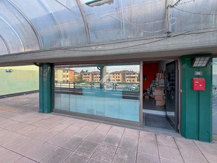 Casa trilocale in affitto in Viale Sarmazzano, Vizzolo Predabissi
