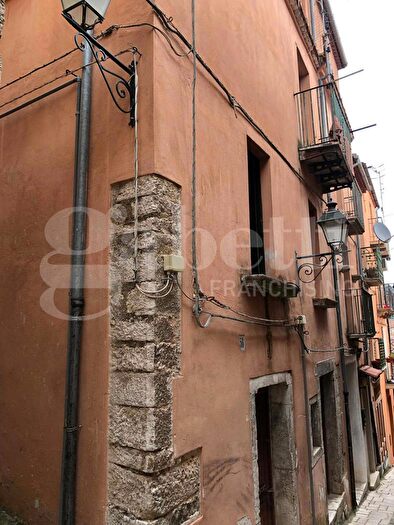 Casa quadrilocale in vendita in Via Roma, Buccino