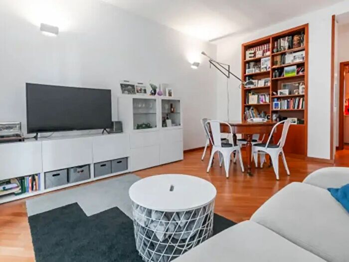 Appartamento trilocale in vendita in Via Luigi Federico Menabrea, Milano